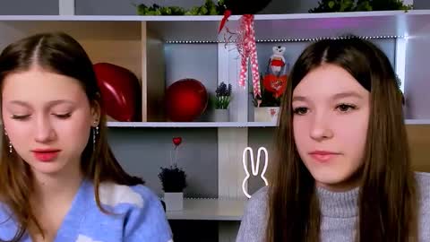 Snapshot of elis_sunny chatting on February 18, 5:58 am elis_sunny online show from February 18, 5:58 am