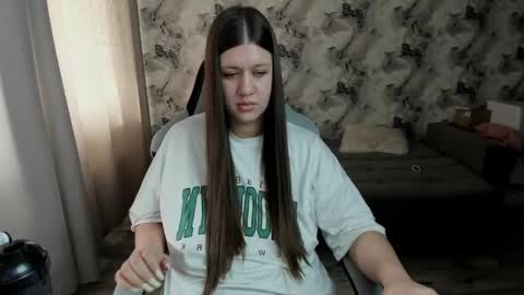 Aletta Oushen online show from April 7, 10:48 am