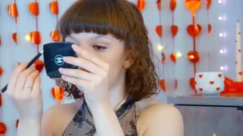 ElisabethDavis online show from February 22, 3:21 pm