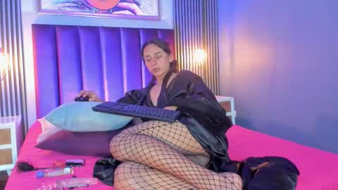 Elisa Sue online show from March 13, 1:56 am