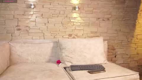 Snapshot of elise_diamond chatting on June 27, 1:10 am Elise diamond online show from June 27, 1:10 am