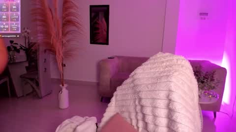 Elissa online show from March 12, 5:57 am