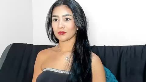 elissa_white24 online show from June 15, 9:06 pm