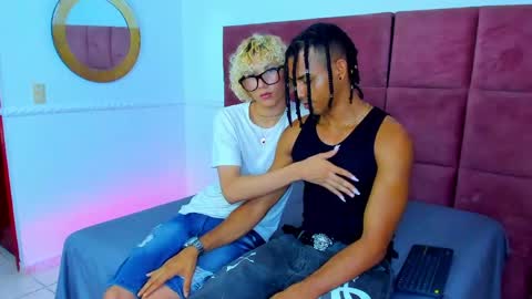 Snapshot of elite__models chatting on May 8, 1:00 am Valentino Konny y Jhon online show from May 8, 1:00 am