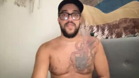 Snapshot of elitealex87 chatting on June 14, 6:59 am elitealex87 online show from June 14, 6:59 am