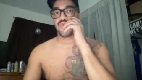 Snapshot of elitealex87 chatting on July 4, 9:15 am elitealex87 online show from July 4, 9:15 am