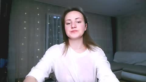 Elizabeth online show from February 6, 6:55 pm