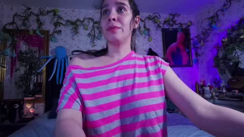 Snapshot of elizabeth77_ chatting on January 18, 1:08 pm Elizabeth online show from January 18, 1:08 pm