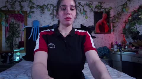 Snapshot of elizabeth77_ chatting on February 4, 7:11 pm Elizabeth online show from February 4, 7:11 pm
