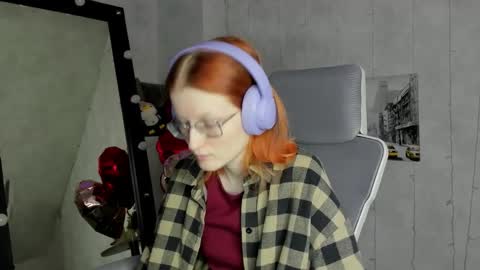 Elizabeth online show from February 17, 9:17 am