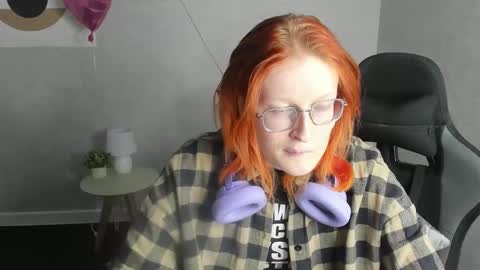 Elizabeth online show from February 19, 9:16 am