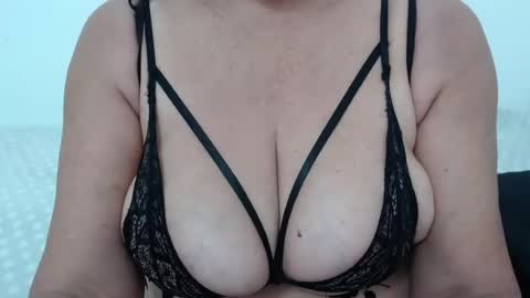 ElizabethMiler online show from July 28, 3:43 pm