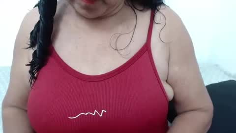ElizabethMiler online show from August 6, 2:46 am
