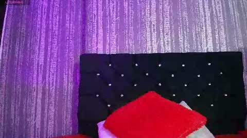 Snapshot of elizabetth_roman chatting on July 1, 2:18 pm elizabetth_roman online show from July 1, 2:18 pm