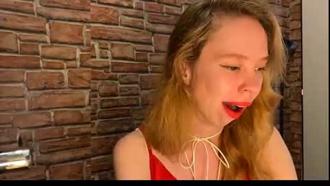 Snapshot of elizastorm chatting on July 20, 5:26 pm Eliza online show from July 20, 5:26 pm