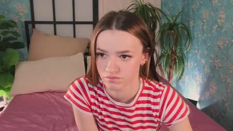 elizzza_ online show from June 4, 5:24 am