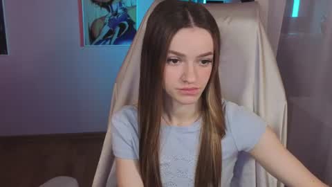 elizzza_ online show from July 1, 5:20 am