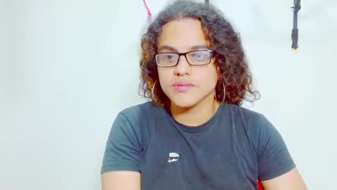 Diana online show from December 12, 2:22 pm