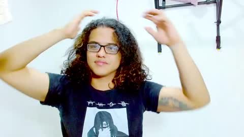 Diana online show from December 21, 1:21 pm