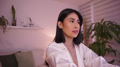 ELLA OWEN online show from June 30, 7:48 pm