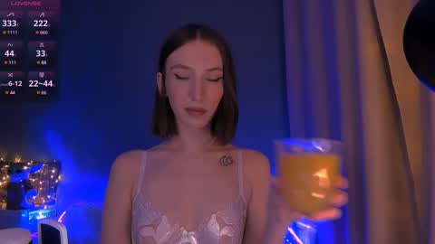 ellaamber online show from February 13, 12:24 am