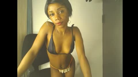 Snapshot of ellababy8 chatting on July 19, 5:22 am ella online show from July 19, 5:22 am