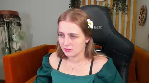 EllaBells online show from June 29, 5:03 am