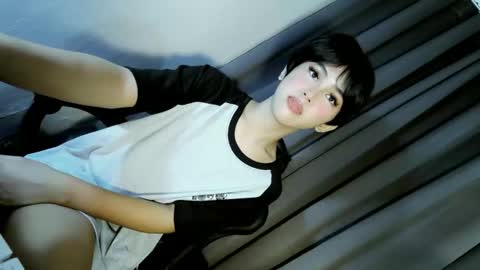 ella online show from March 6, 7:54 pm