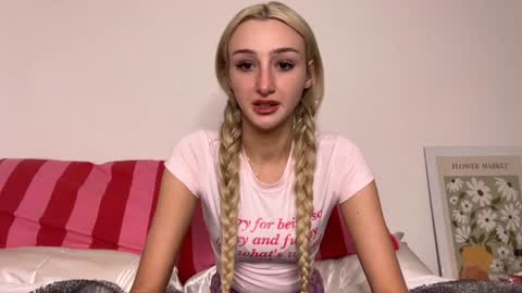 ellamcdaniel online show from June 21, 11:07 pm
