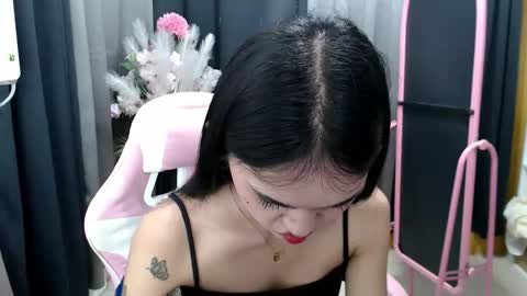 ELLA online show from April 17, 2:42 pm