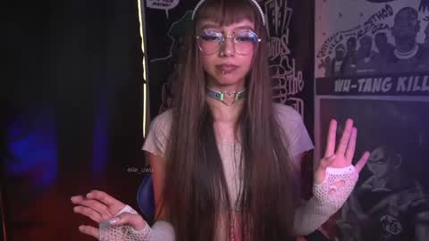 follow me on instagram .    online show from March 25, 12:05 am