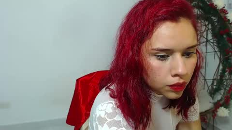 ellieconnor217 online show from June 21, 1:52 am