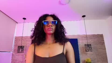 elliee_alves online show from June 9, 5:57 pm