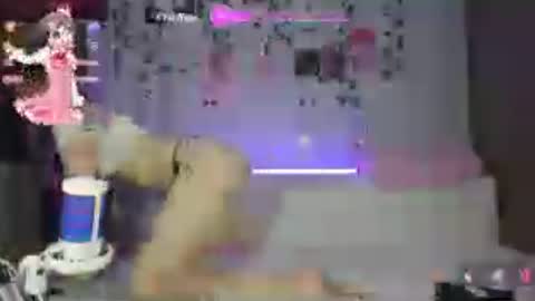 Ellie online show from July 15, 9:25 am