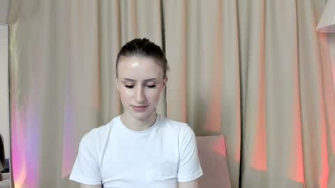 ellierough online show from April 19, 5:56 pm