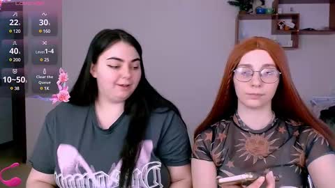 Ellie online show from February 25, 2:22 pm