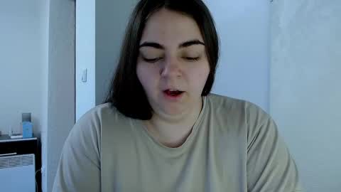 Ellie online show from May 3, 5:57 am