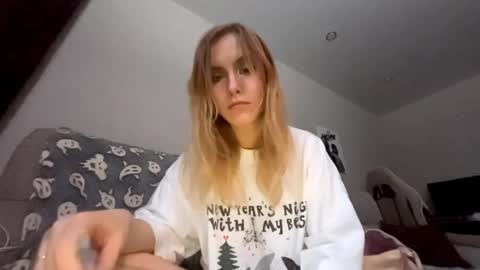 Alisandra online show from April 3, 3:43 pm