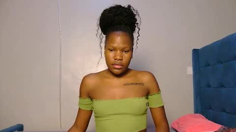 elllanna online show from April 14, 8:20 am