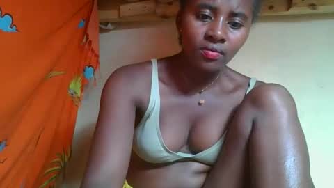 Ellodi online show from May 21, 6:48 pm