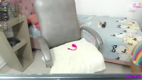 Elly online show from July 11, 2:53 pm