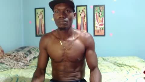 elmiltonnjakee online show from April 27, 12:08 am