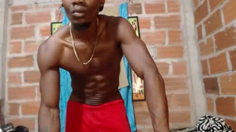 elmiltonnjakee online show from June 19, 3:00 am