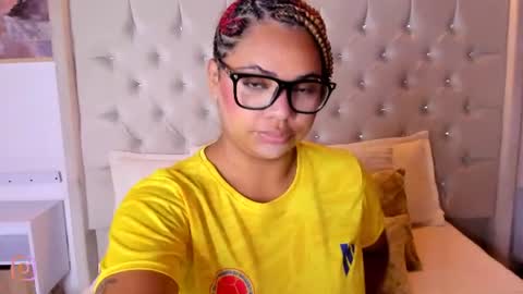 Snapshot of eloisa_cleavage_ chatting on July 3, 10:10 am Maya online show from July 3, 10:10 am