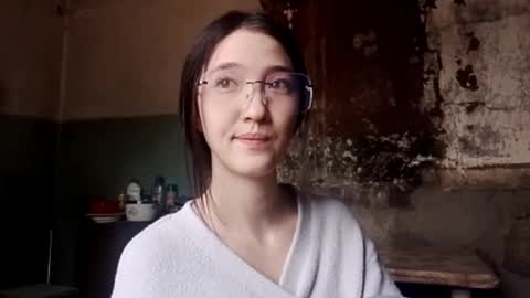 Elara online show from May 25, 3:12 am
