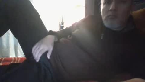 Snapshot of elvecinoequipadote chatting on February 18, 3:41 pm Peter spidy online show from February 18, 3:41 pm