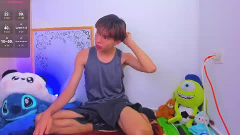  E  L  Y   K  I  N  G   online show from June 28, 6:36 pm
