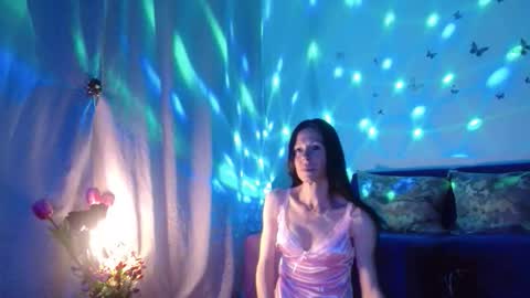 Elisa online show from May 26, 6:26 pm