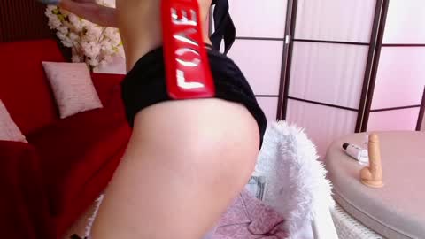 Elysia online show from January 31, 7:29 pm