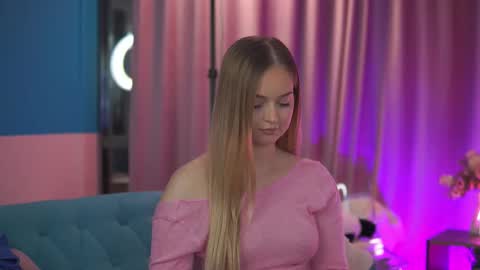 Elyssa online show from March 4, 7:53 pm